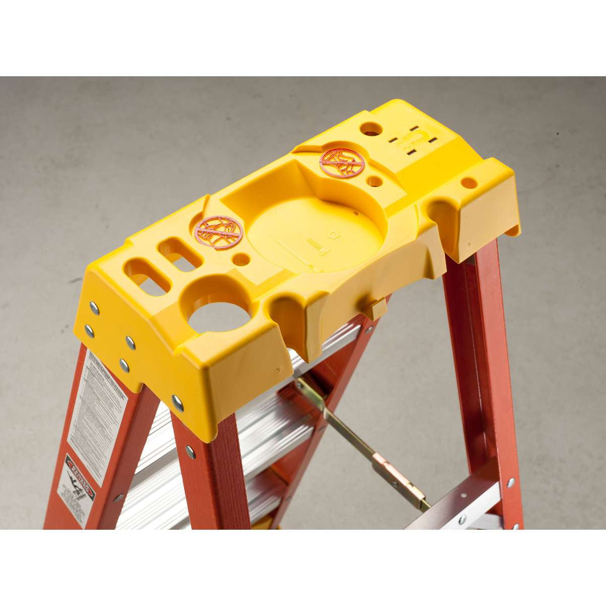 Fiberglass Stepladder, 8', 300 lbs