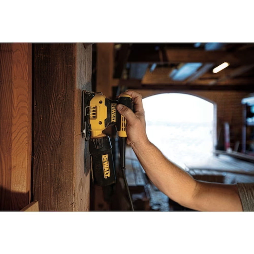 Dewalt 1/4 Sheet Palm Grip Sander Kit