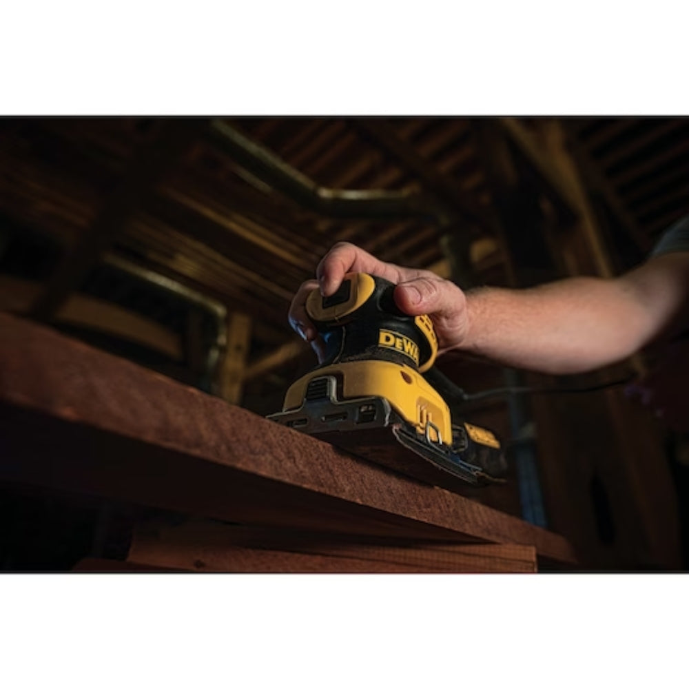 Dewalt 1/4 Sheet Palm Grip Sander Kit