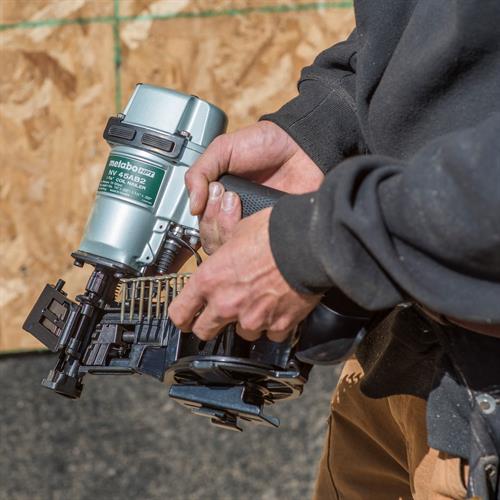 METABO ROOFING COIL NAIL GUN 1-3/4¨